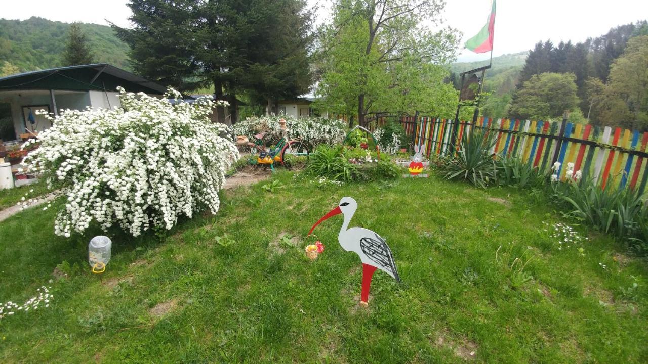 Къща За Гости Дъга Cherni Osum ภายนอก รูปภาพ
